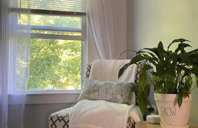 67 Long Hill Avenue Gallery 3