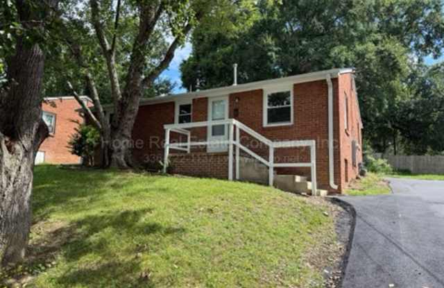 828 W. Eighth Street - 828 West 8th Street, Winston-Salem, NC 27101