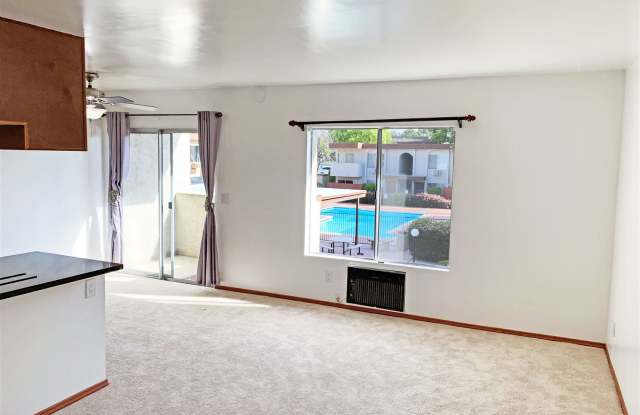 9562 Carroll Canyon Road Gallery 3
