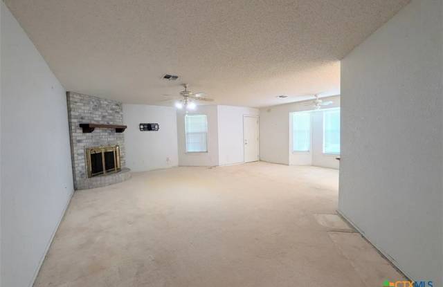 1428 Devin Drive Gallery 2