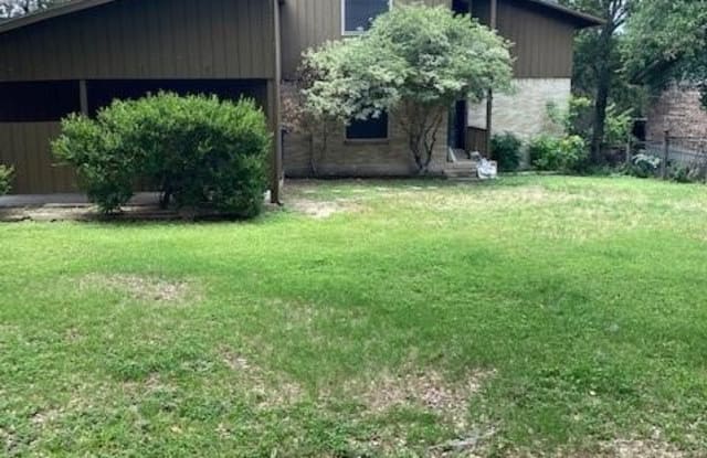 960 Canyon Drive - 960 Canyon Drive, New Braunfels, TX 78130
