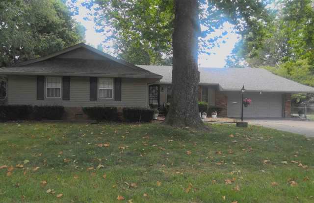 Charming Brentwood Home in Southeast Springfield! Photos Coming Soon! photos photos