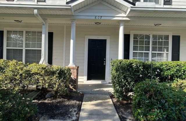 607 Hemingway Circle - 607 Hemingway Circle, Summerville, SC 29483