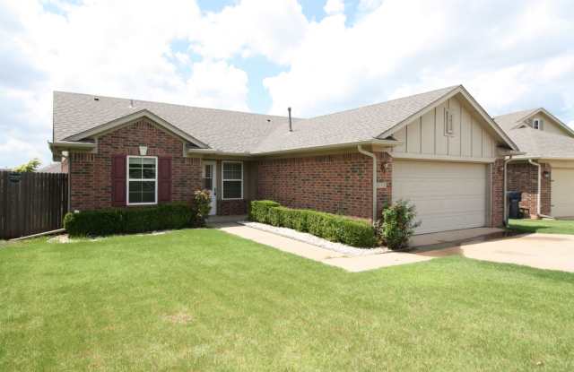 Cute 3 Bed, 2 Bath In Deer Creek Schools photos photos