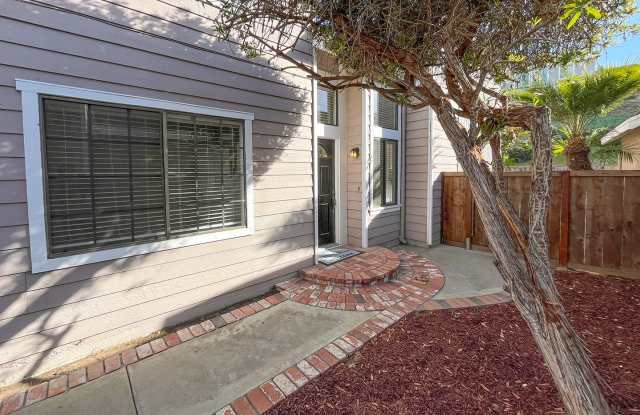 2+ Bedroom 2.5 Bathroom Home in Harbor Pointe Gallery 4