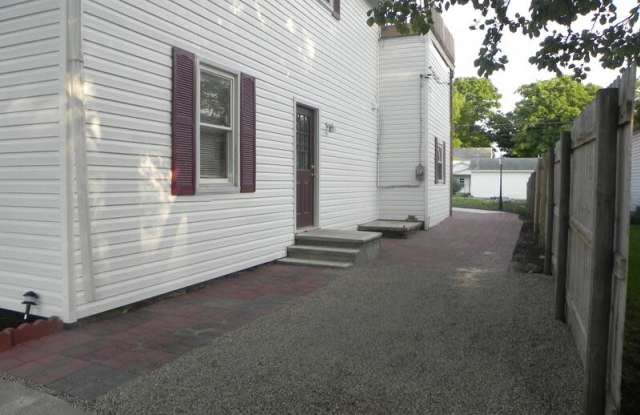 803 East Water Street - A photos photos
