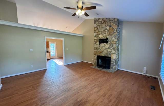 155 Lorraine Dr Gallery 4