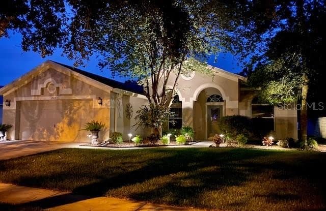 2513 GROVEWAY DR - 2513 Groveway Drive, Bloomingdale, FL 33596