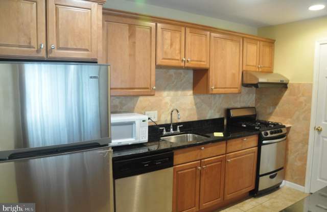8000 CHANUTE Place - 8000 Chanute Place, Merrifield, VA 22042