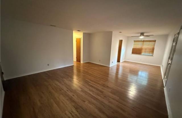 2308 Crestwood Circle Gallery 3
