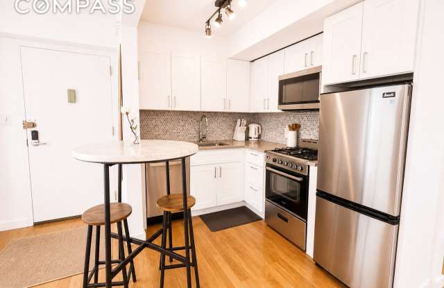 360 West 28th Street photos photos