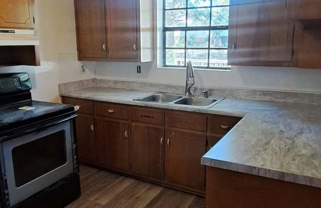 1302 4th Court West photos photos