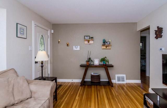 1300 S Holly St. Gallery 2