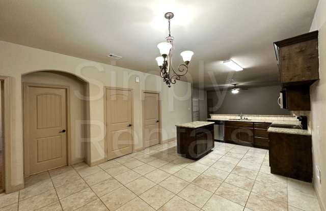 6927 Jack Finney - Greenville - Townhome Gallery 3