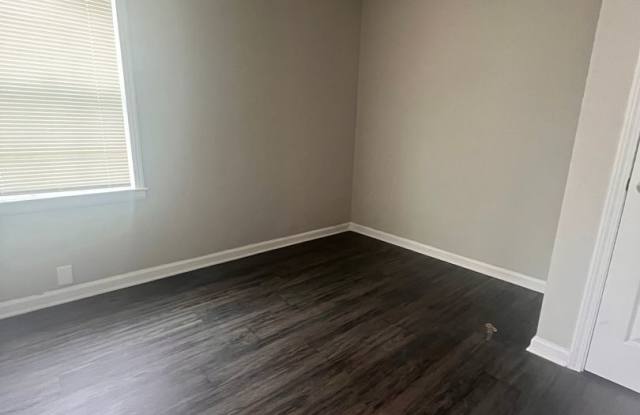 Newly Renovated Unit in Heart of Memphis Gallery 4