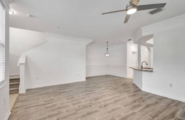 826 DAKOTA Drive Gallery 3
