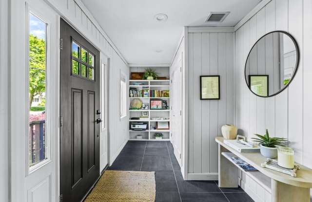6 West End Avenue Gallery 2