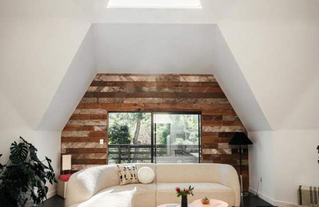 3936 Rome Court Gallery 4