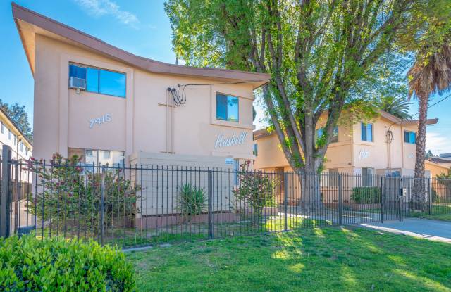 7412 Haskell Ave. photos photos