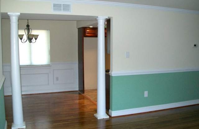 5115 Seaton Ct Gallery 3