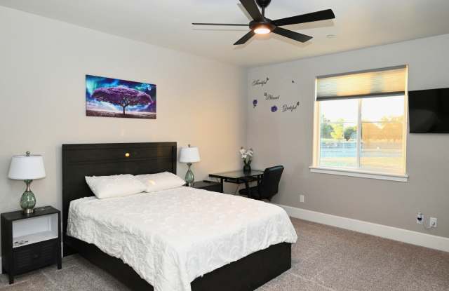 3202 Taylor Vlg Dr Gallery 1