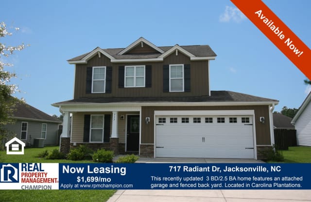 Charming 3 BD/2.5 BA Home with Attached Garage and Fenced Back Yard - 717 Radiant Drive, Onslow County, NC 28546