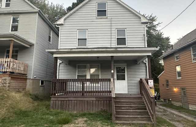 523 Gage Street - 2 photos photos