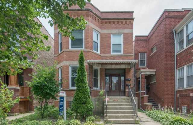 2215 Addison - 2215 W Addison St, Chicago, IL 60618