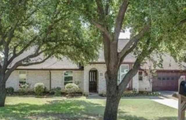 11 Royal Oaks Boulevard - 11 Royal Oaks Boulevard, Hickory Creek, TX 75065