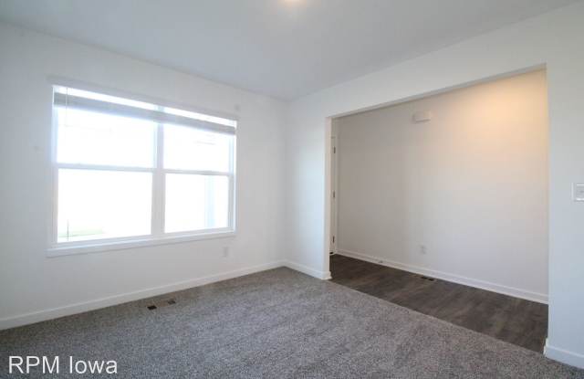 2911 NW Woodbury Drive Gallery 2