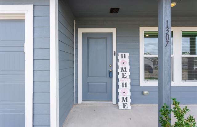 1307 Rodeo Circuit Way Gallery 3