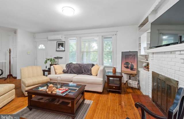 3904 GWYNNS FALLS Parkway Gallery 4