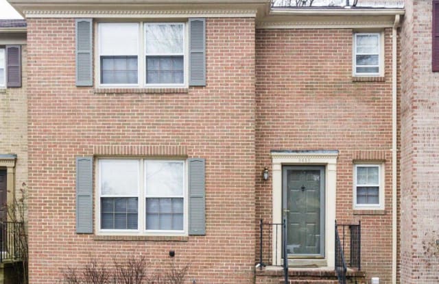 9439 PARK HUNT COURT - 9439 Park Hunt Court, Burke, VA 22153