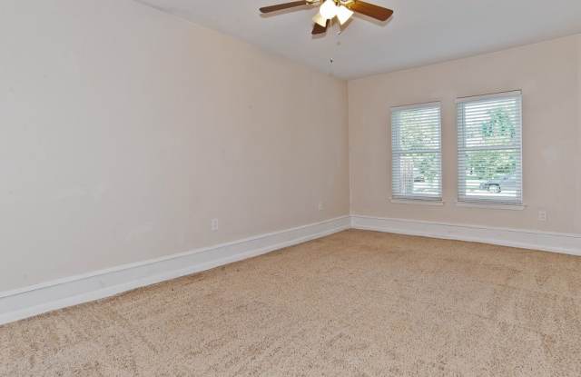 8812 Lavalle Gallery 4