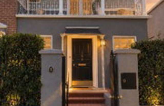 406 South Roxbury Drive Gallery 1