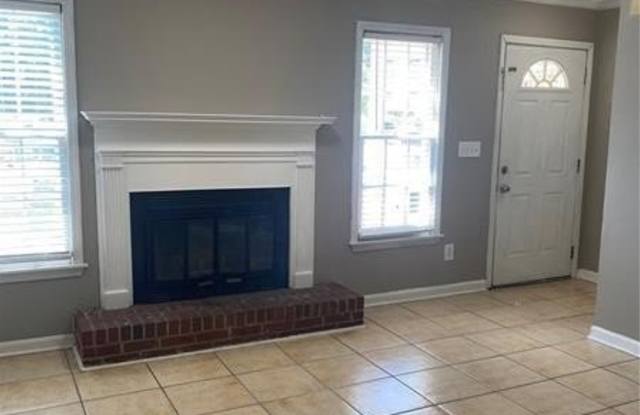 1370 Kennesaw Trace Court Gallery 2