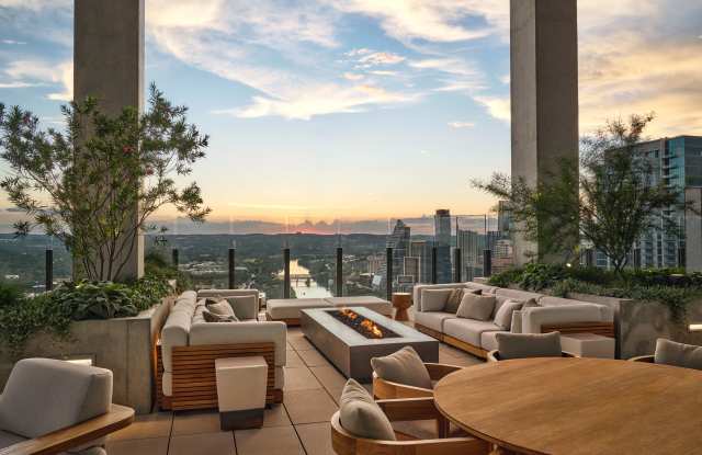 700 River Gallery 2