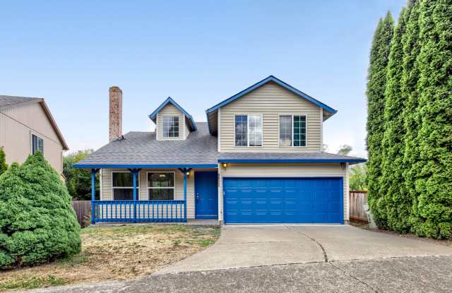 3BR/2.5BA Two-Story Home in Bethany/NW Portland — Expansive Backyard Deck, Fully Fenced Yard & 2-Car Garage Gallery 1