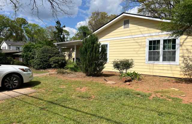 2 Bedroom Duplex in Boulevard! Gallery 3