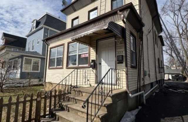 552 Jefferson Ave, Apt 2 - 552 Jefferson Avenue, Elizabeth, NJ 07201