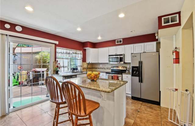16035 Mount Pico Court Gallery 4