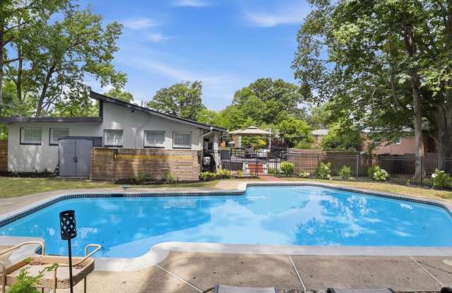 6410 BUSHEY Drive Gallery 4