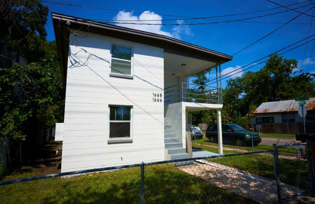 1666 Myrtle Avenue North photos photos