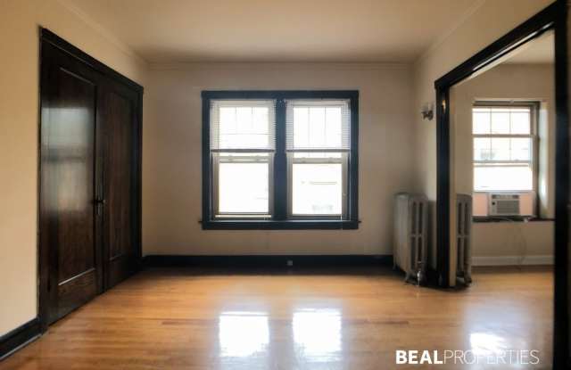2102 W Ainslie St photos photos