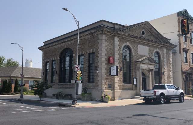 245 W Broad St - 245 West Broad Street, Quakertown, PA 18951