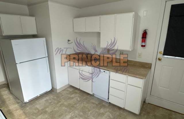 Cozy One Bedroom Apartment on Second floor in Anaconda Gallery 2