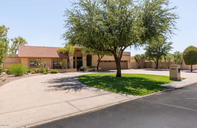 7039 E FANFOL Drive - 7039 East Fanfol Drive, Paradise Valley, AZ 85253