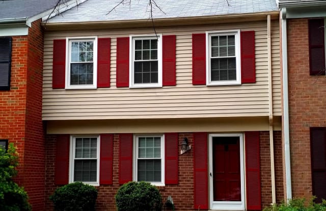7709 DURER COURT - 7709 Durer Court, Newington, VA 22153