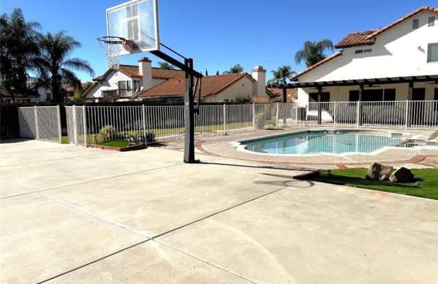 40108 Avenida Venida - 40108 Avenue Venida, Murrieta, CA 92562