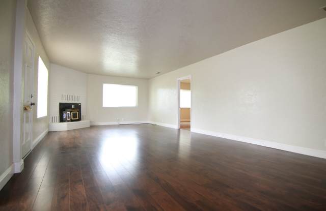 1704 Sunset Ave. photos photos